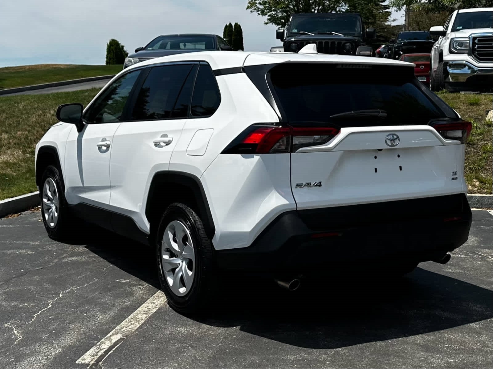 2024 Toyota RAV4 LE